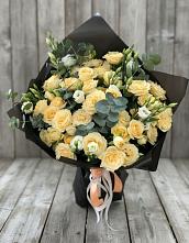 Букет цветов из:  Розы и Лизиантусы #REPLACE_PRED# Луначарском