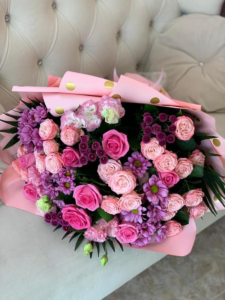 Букет цветов из: Хризантемы, Розы и Лизиантусы в Луначарском