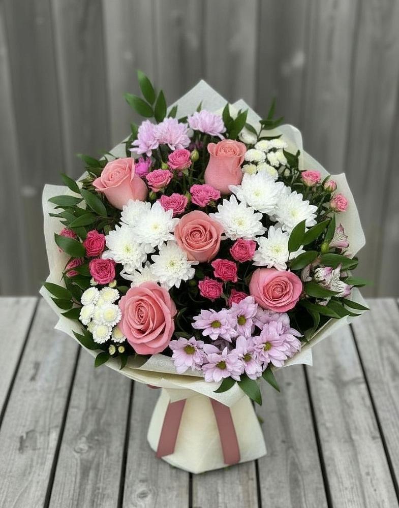 Букет цветов из: Альстромерии, Гвоздики, Розы и Хризантемы в Луначарском