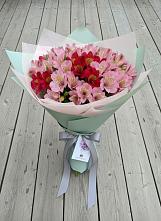 Букет цветов из:  Альстромерии в Луначарском