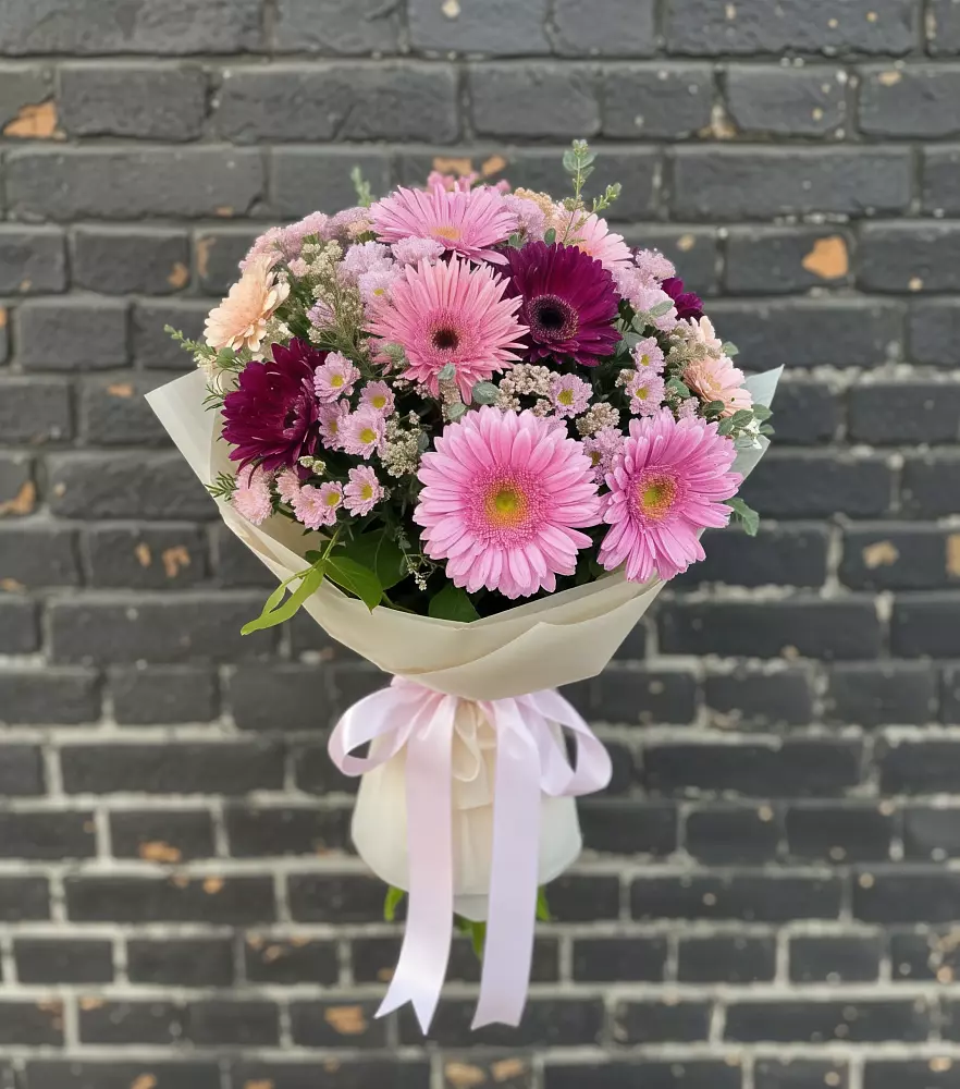 Букет цветов из: Герберы и Хризантемы в Луначарском