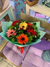Букет цветов из:  Герберы, Хризантемы и Альстромерии #REPLACE_PRED# Луначарском