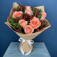 Букет цветов из:  Розы и Альстромерии в Луначарском