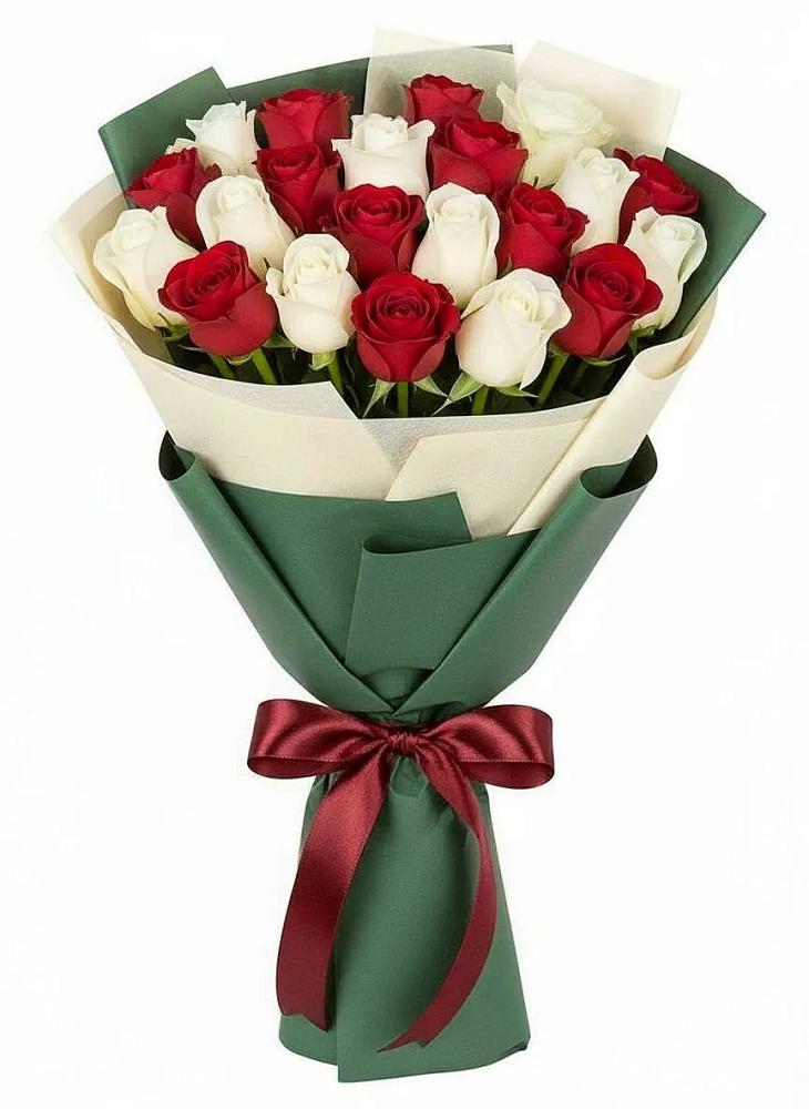 Букет Микс из красных и белых роз в Луначарском