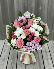 Букет цветов из:  Альстромерии, Гвоздики, Розы и Хризантемы в Луначарском