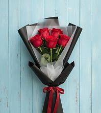 Букет цветов из:  Розы #REPLACE_PRED# Луначарском