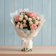 Букет цветов из:  Розы #REPLACE_PRED# Луначарском