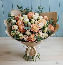 Букет цветов из:  Альстромерии и Розы в Луначарском