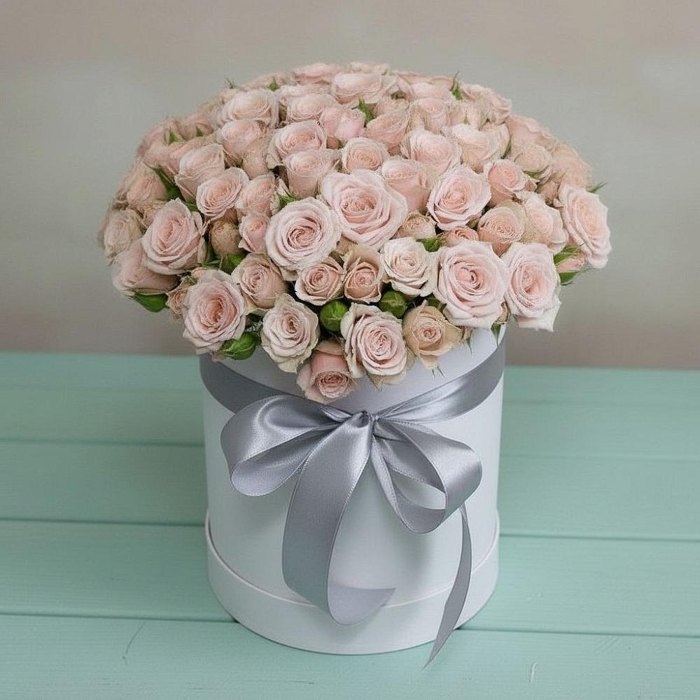 Цветочная композиция из Розы в шляпной коробке в Луначарском